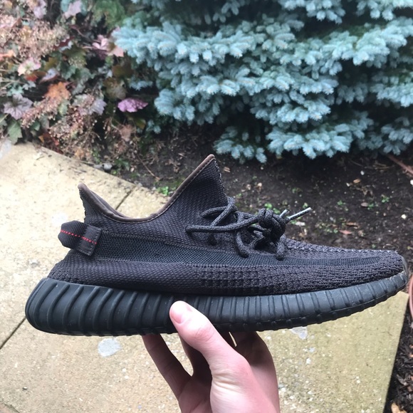yeezy 350 v2 black size 13